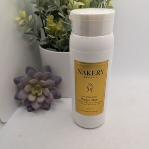 Nakery Beauty Magic Dust All Over Body Powder - White